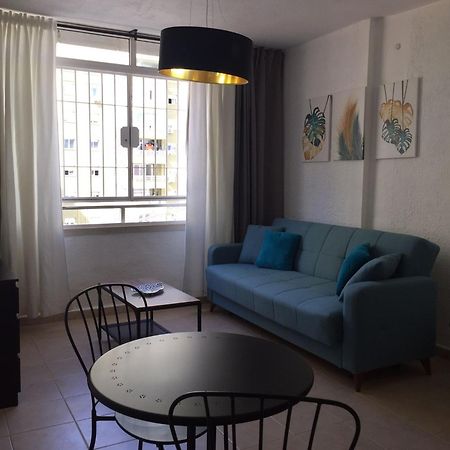 Estudio Amplio En El Corazon De 托雷莫利诺斯 外观 照片