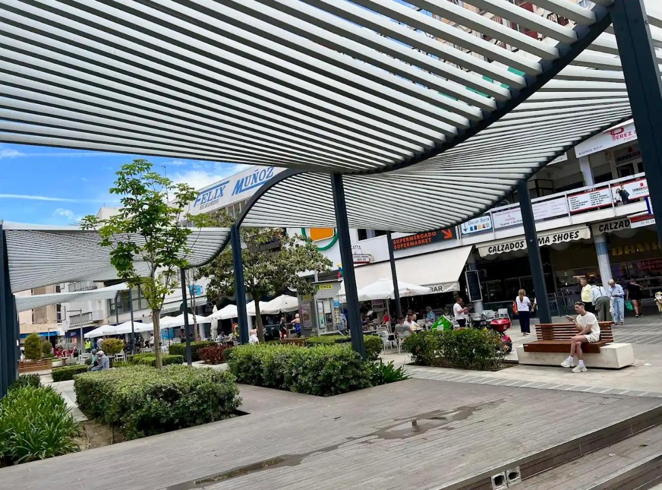 Estudio Amplio En El Corazon De 托雷莫利诺斯 外观 照片